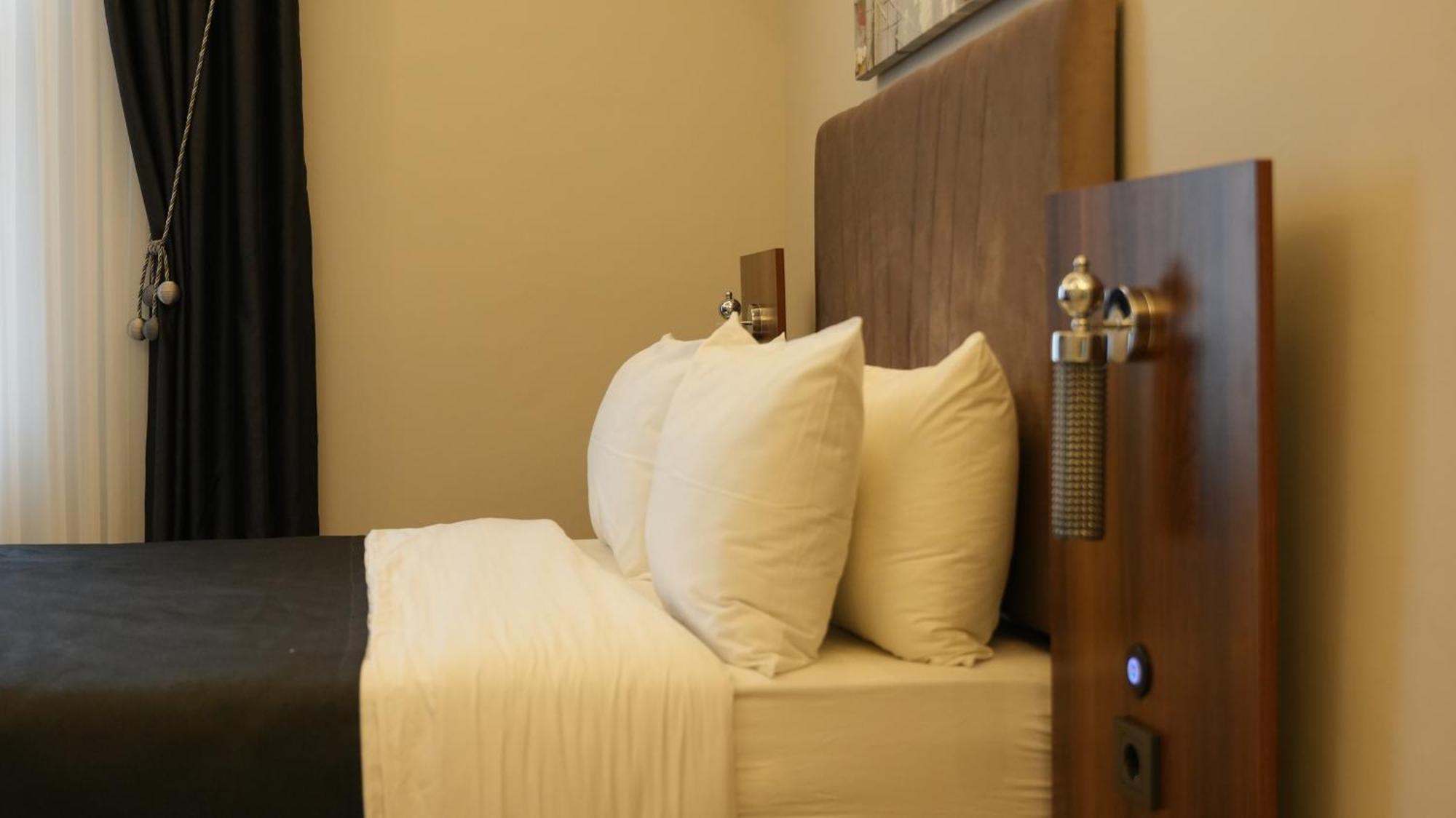 Grand Krone Hotel Çınarcık Exteriör bild